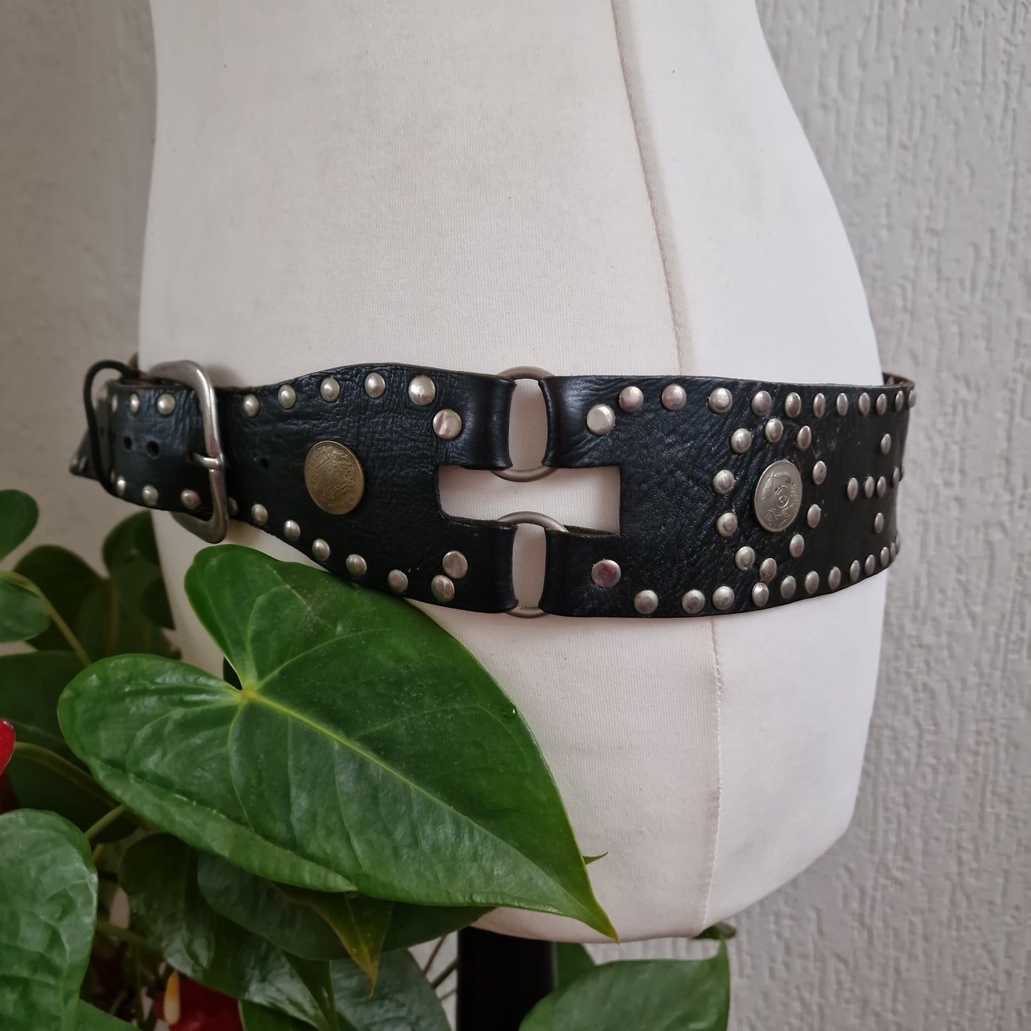 coin leather wide belt 11