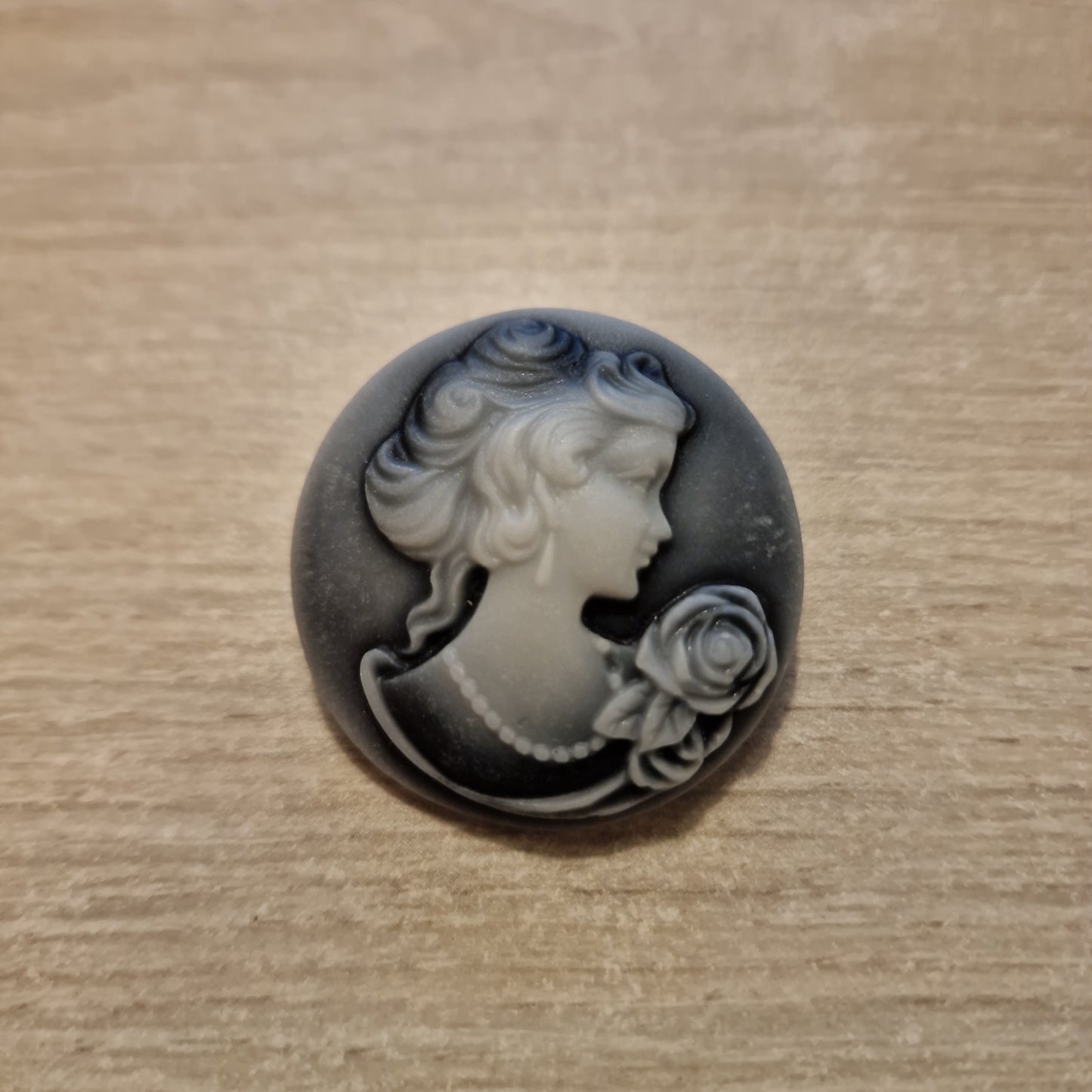 resin cameo brooches 5