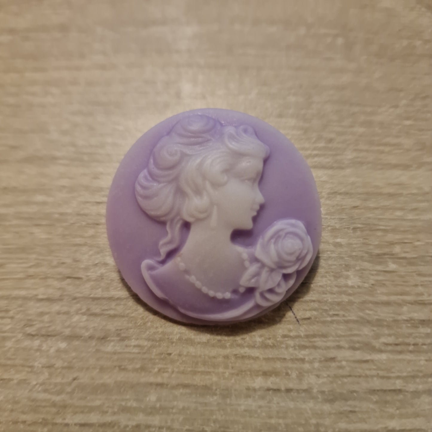 resin cameo brooches 15