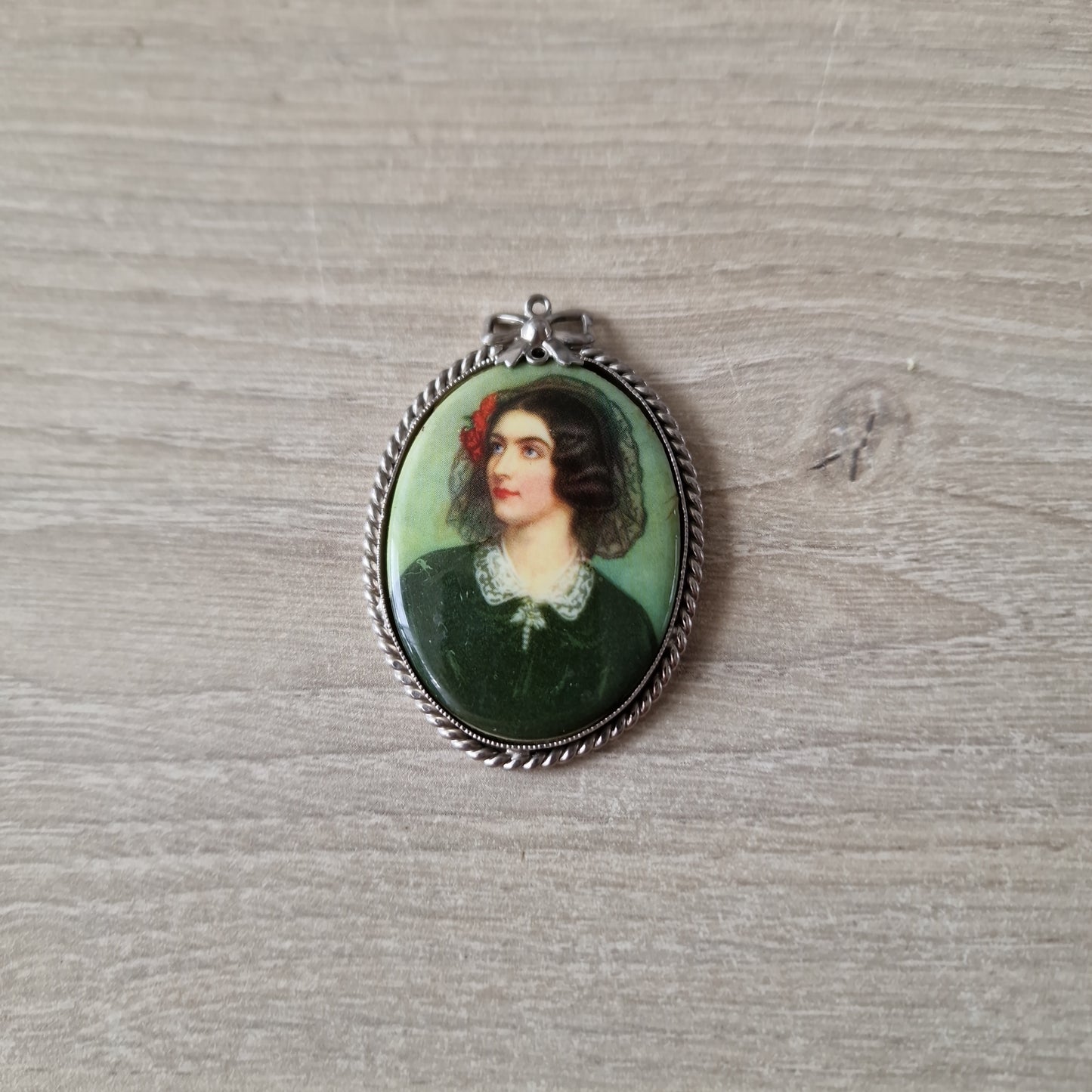 pendentif médaillon