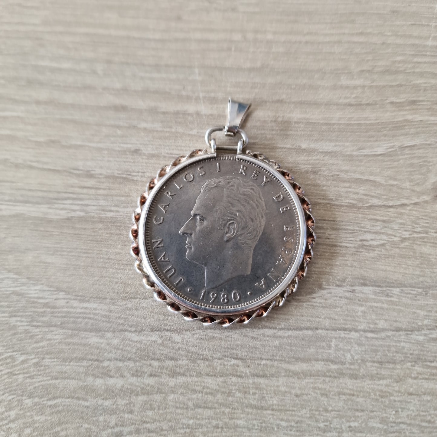 100 ptas coin pendant