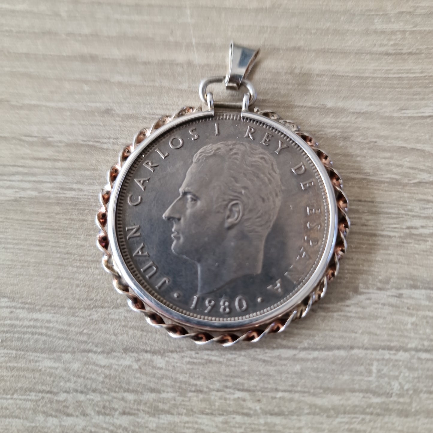 100 ptas coin pendant