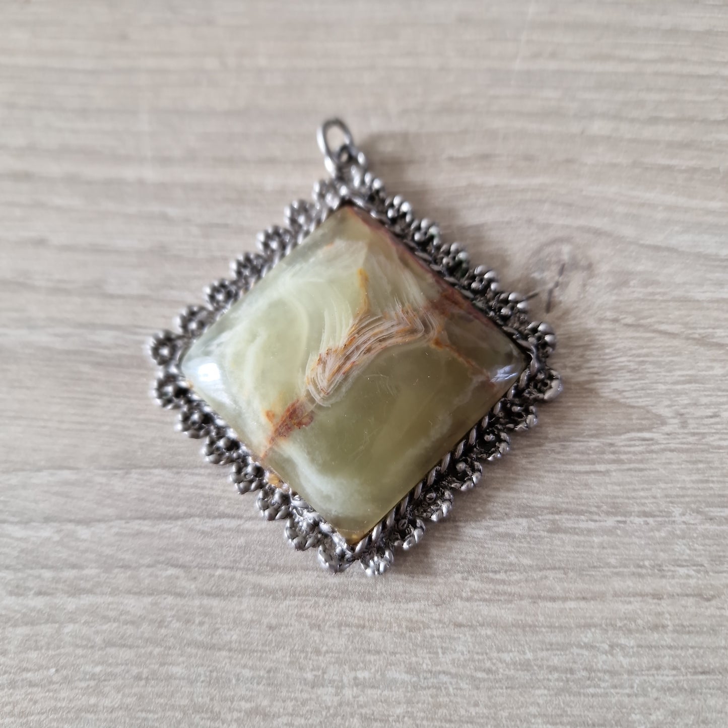 prehnite hollywood pendant