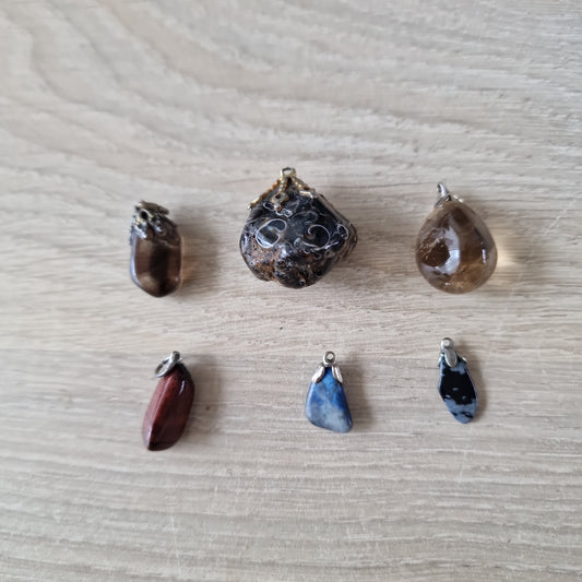 6 gemstone pendants 4