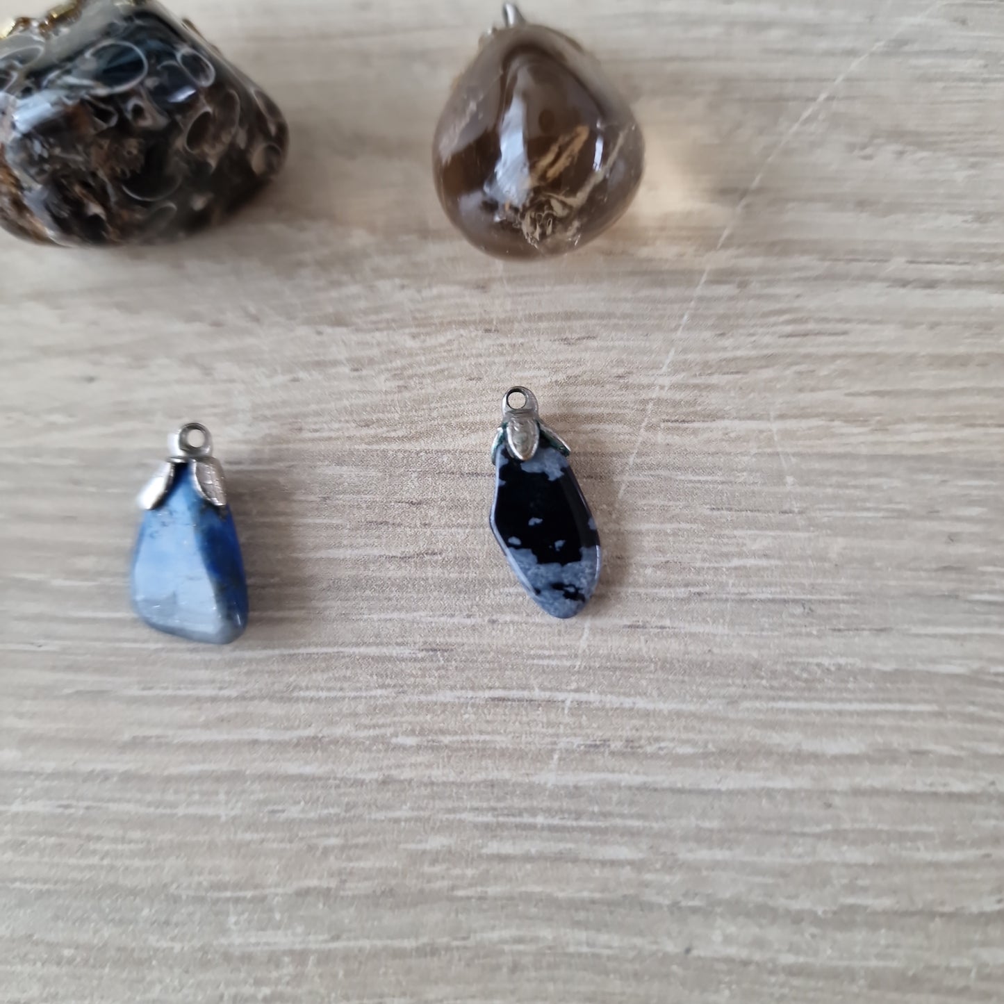 6 gemstone pendants 4