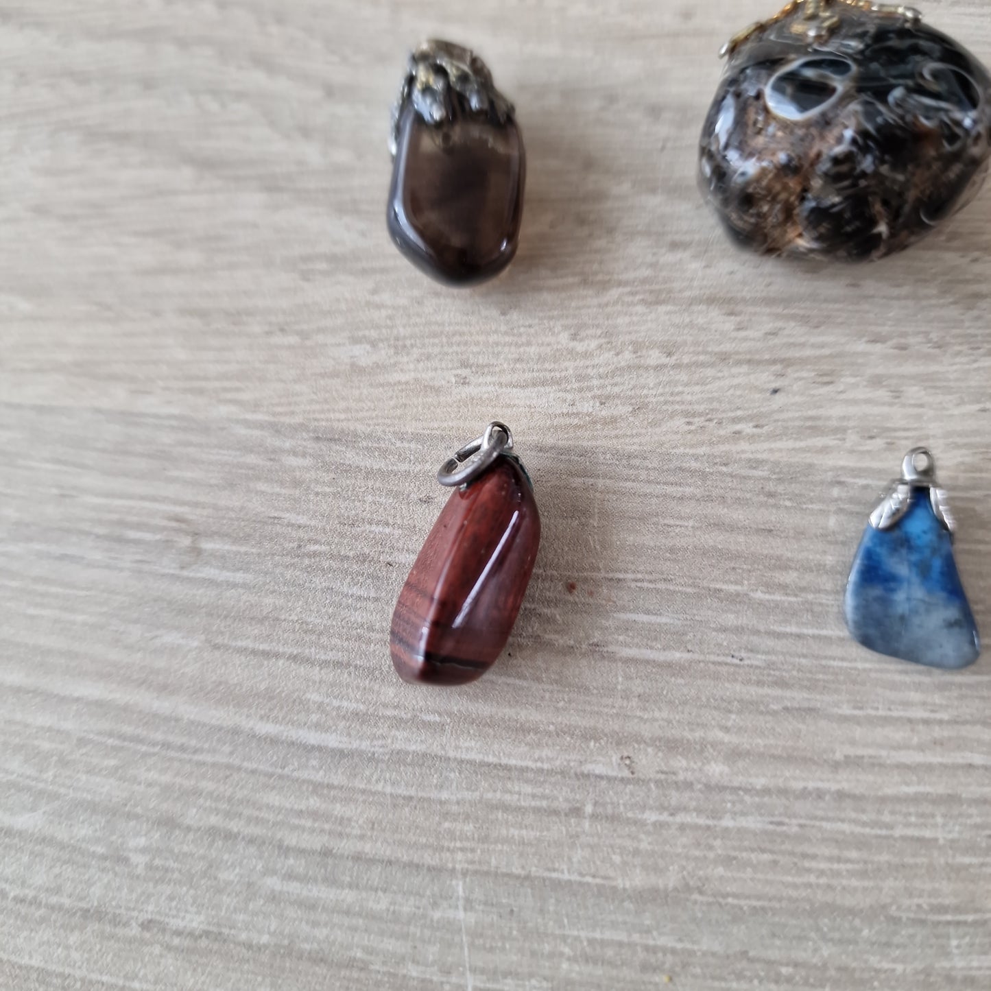 6 gemstone pendants 4