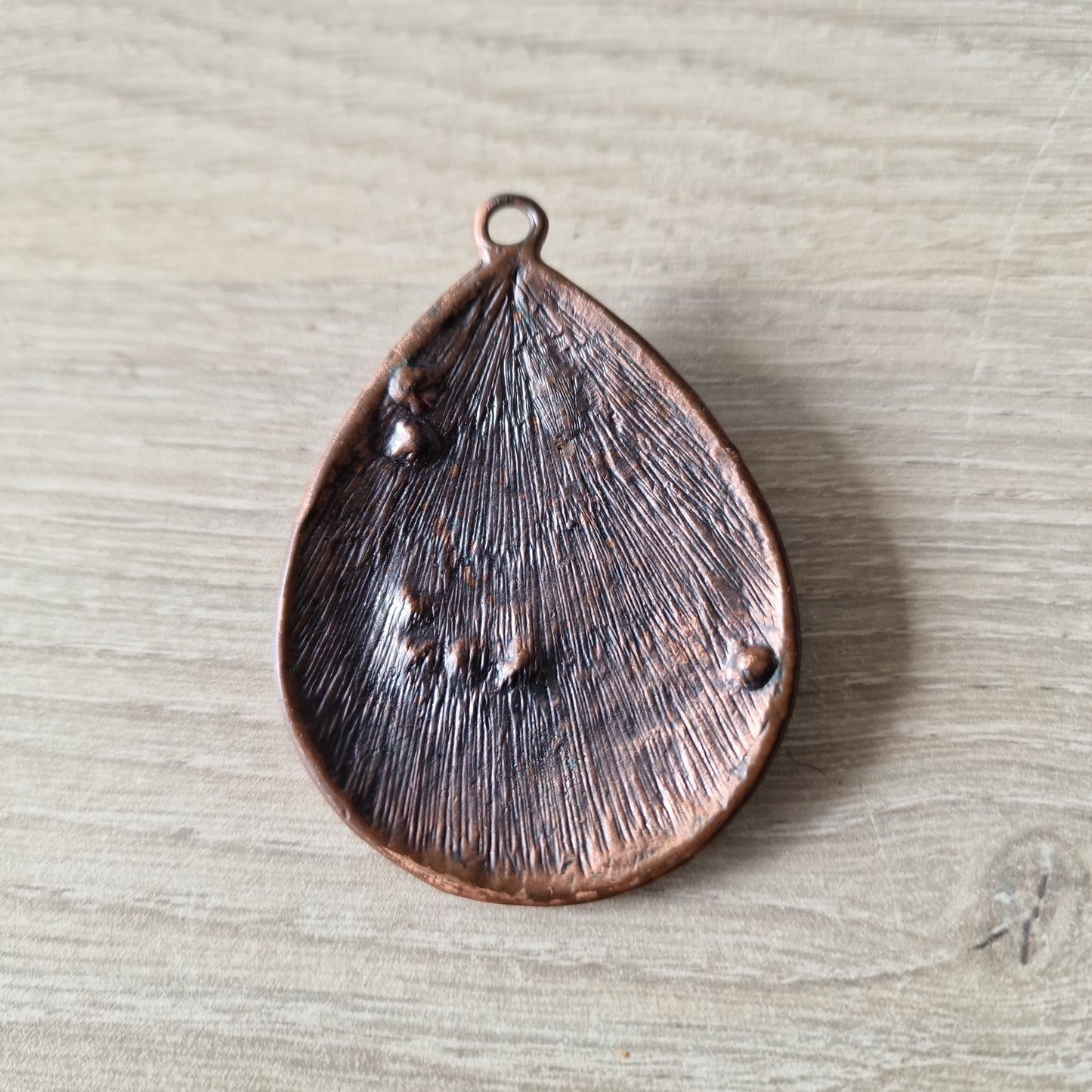 Egg shaped pendant