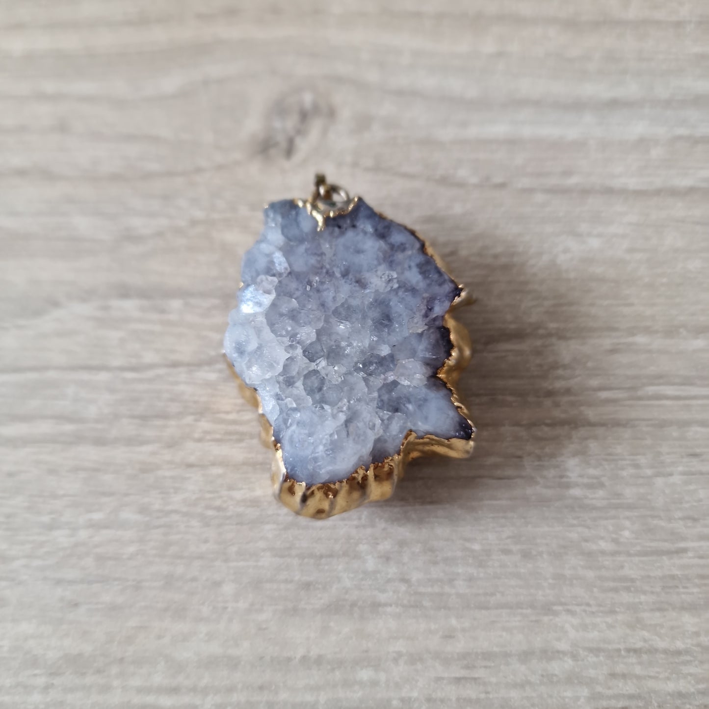 Gemstone pendant