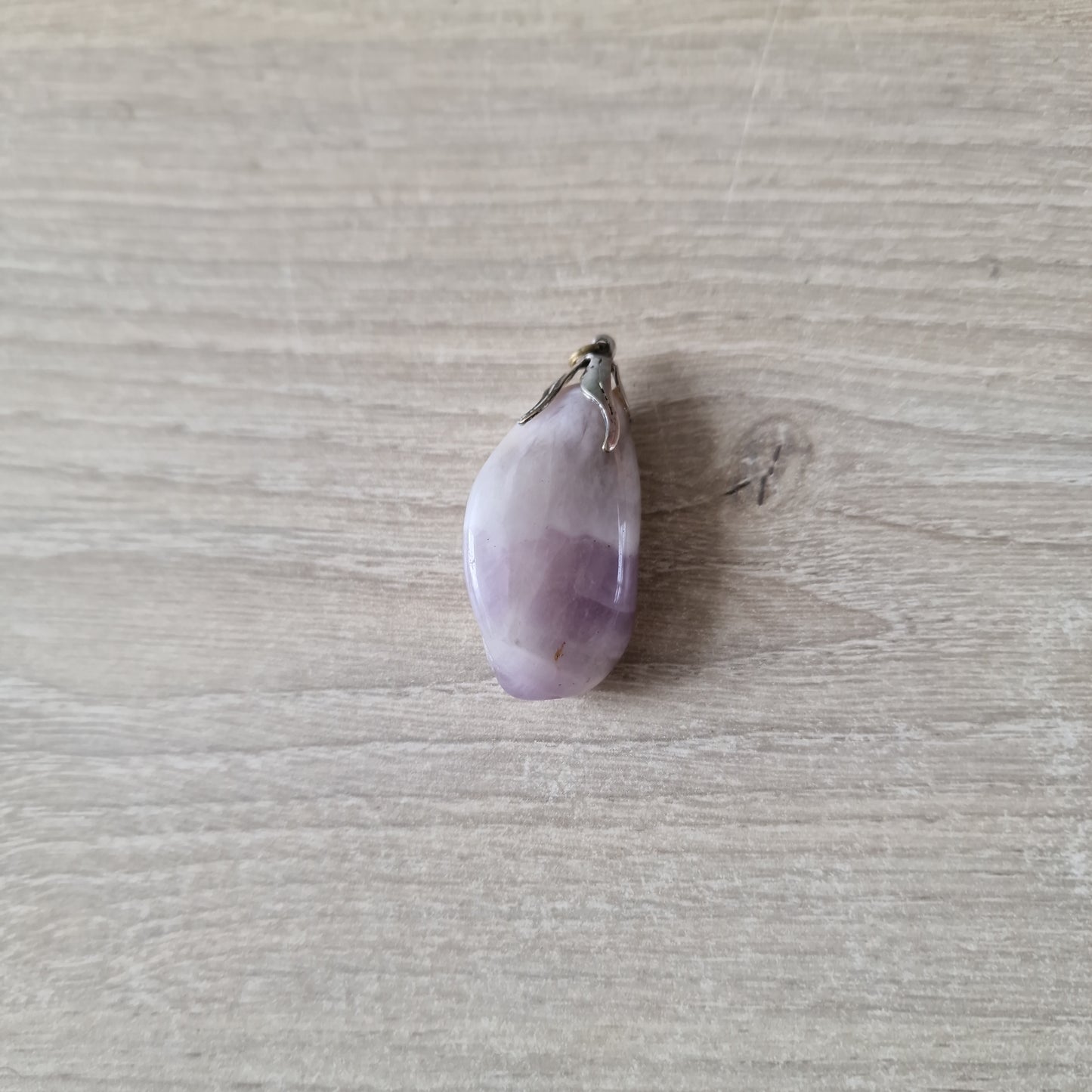 Gemstone pendant