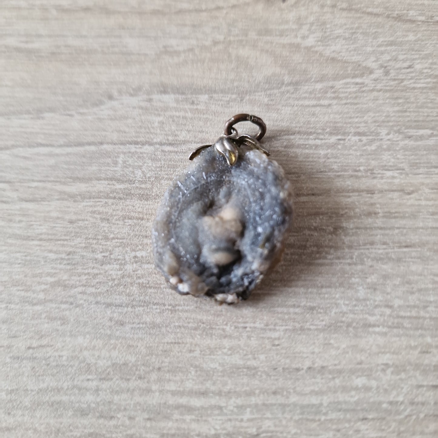 Gemstone pendant