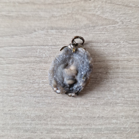 Gemstone pendant