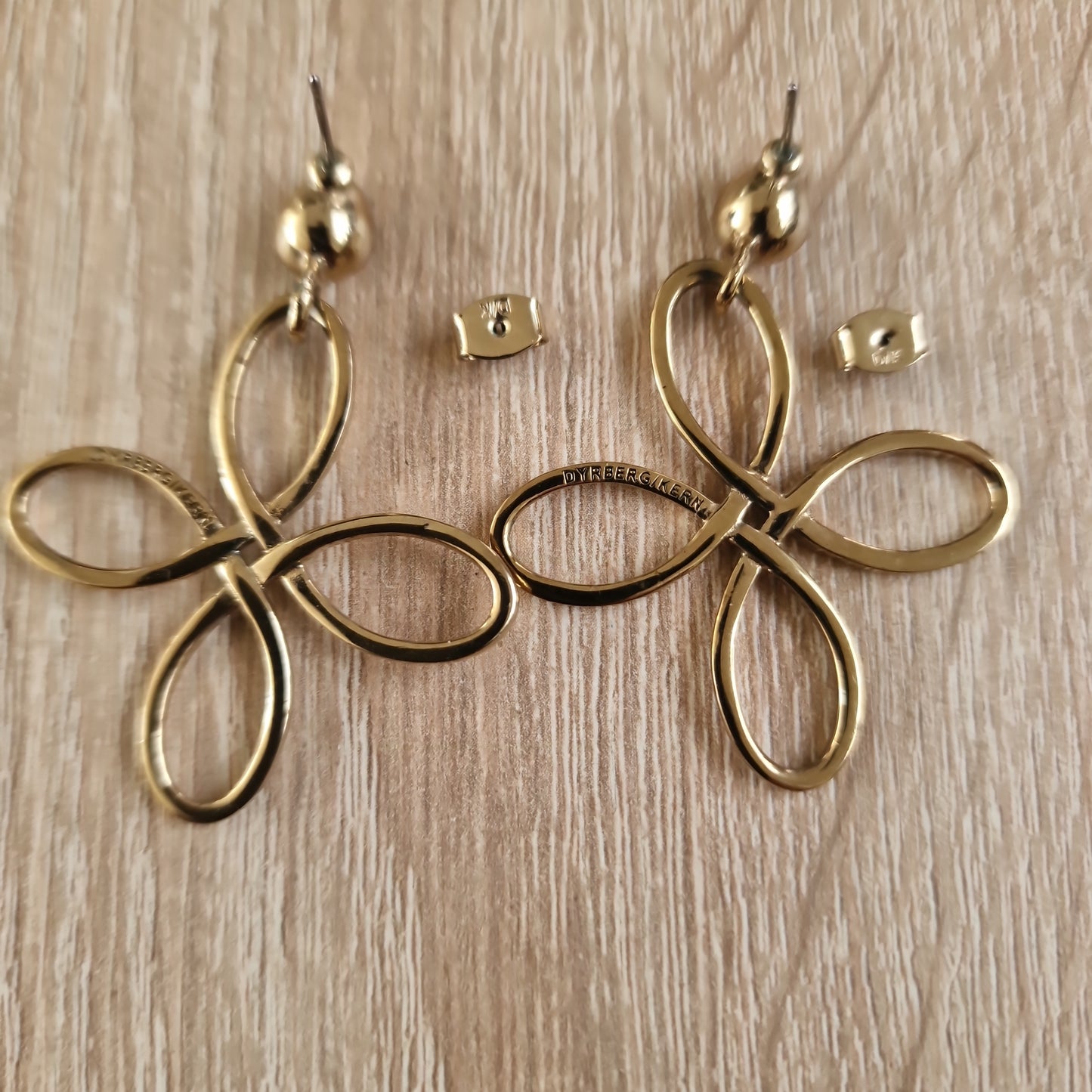 Boucles d'oreilles noyau Dyrberg