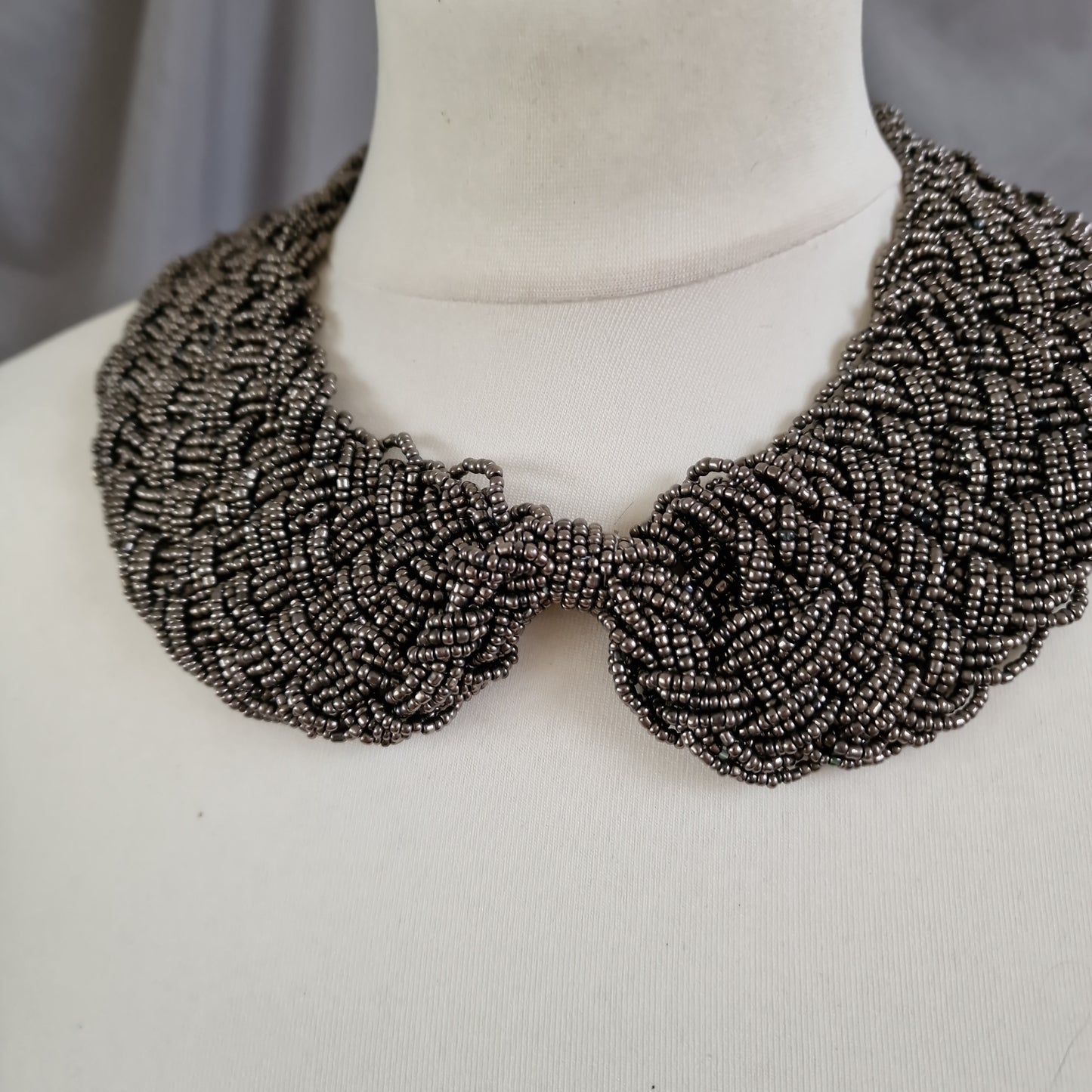 Wide neck necklace