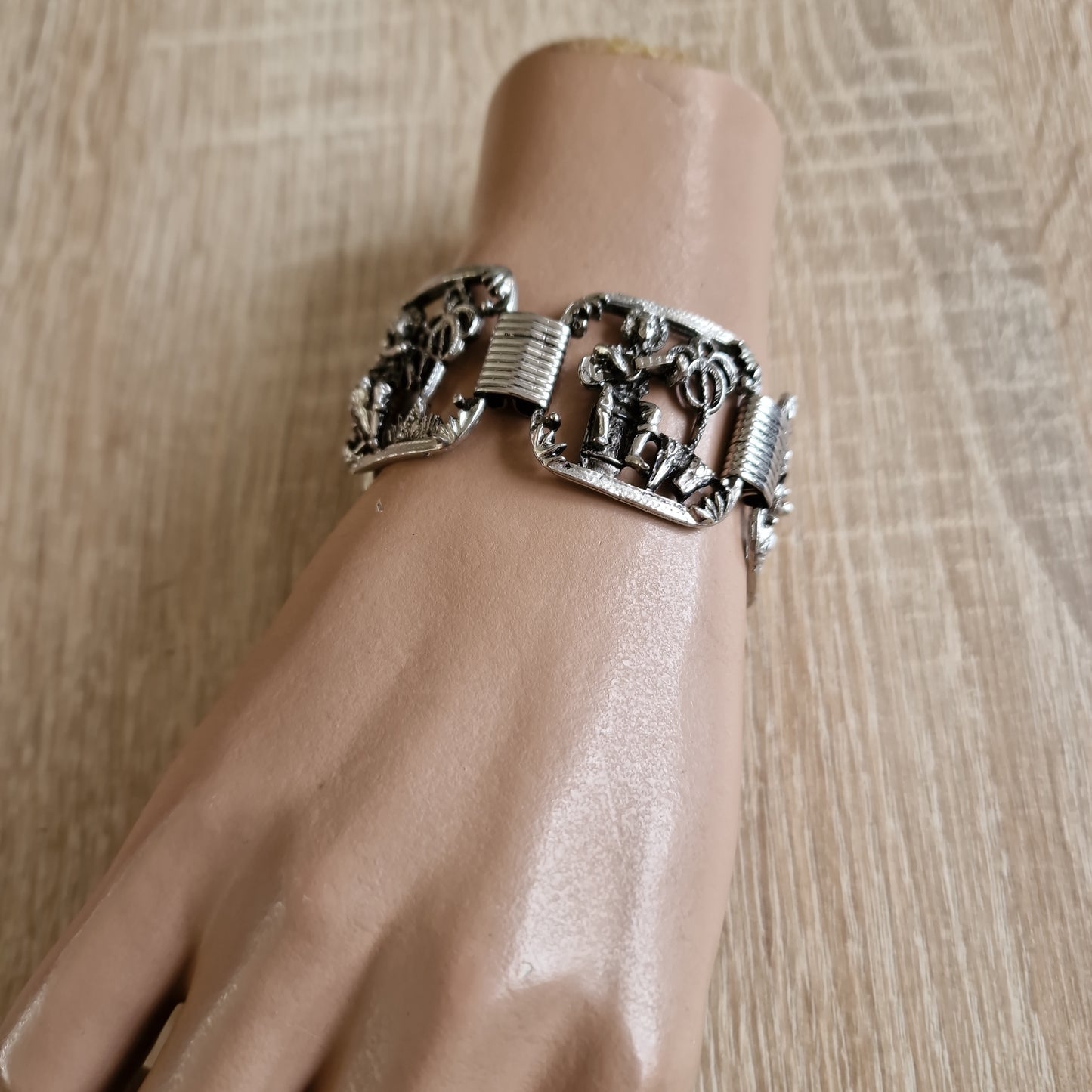 Bracelet with image