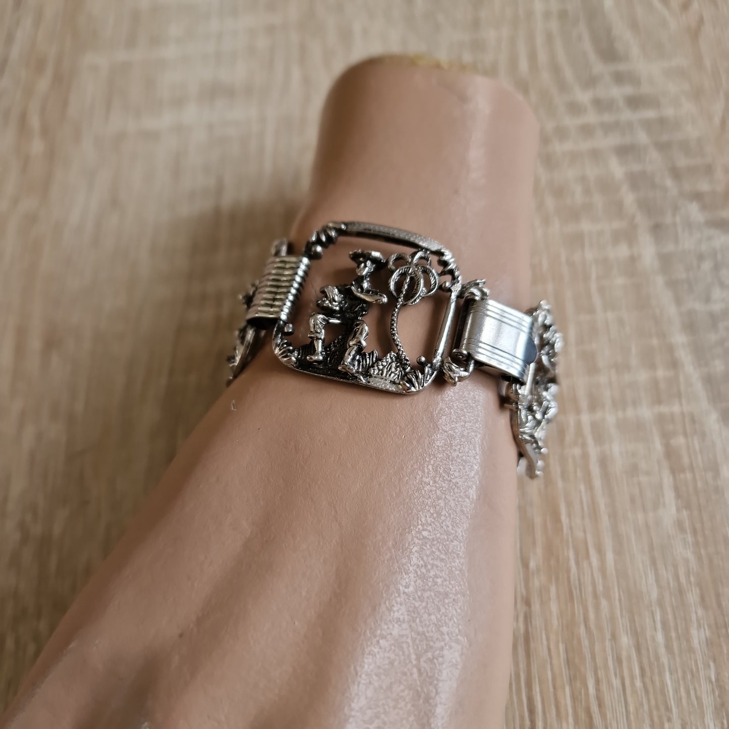 Bracelet with image