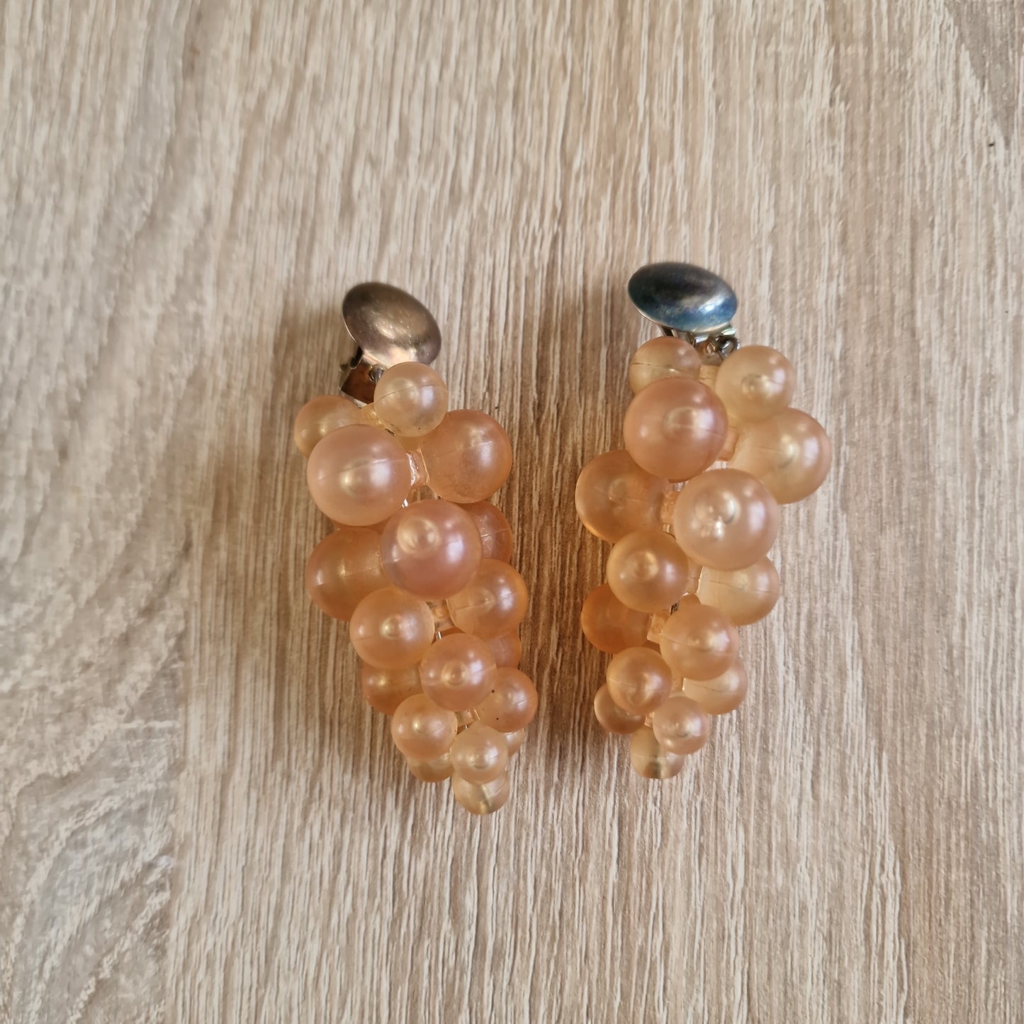 Floating clip earrings