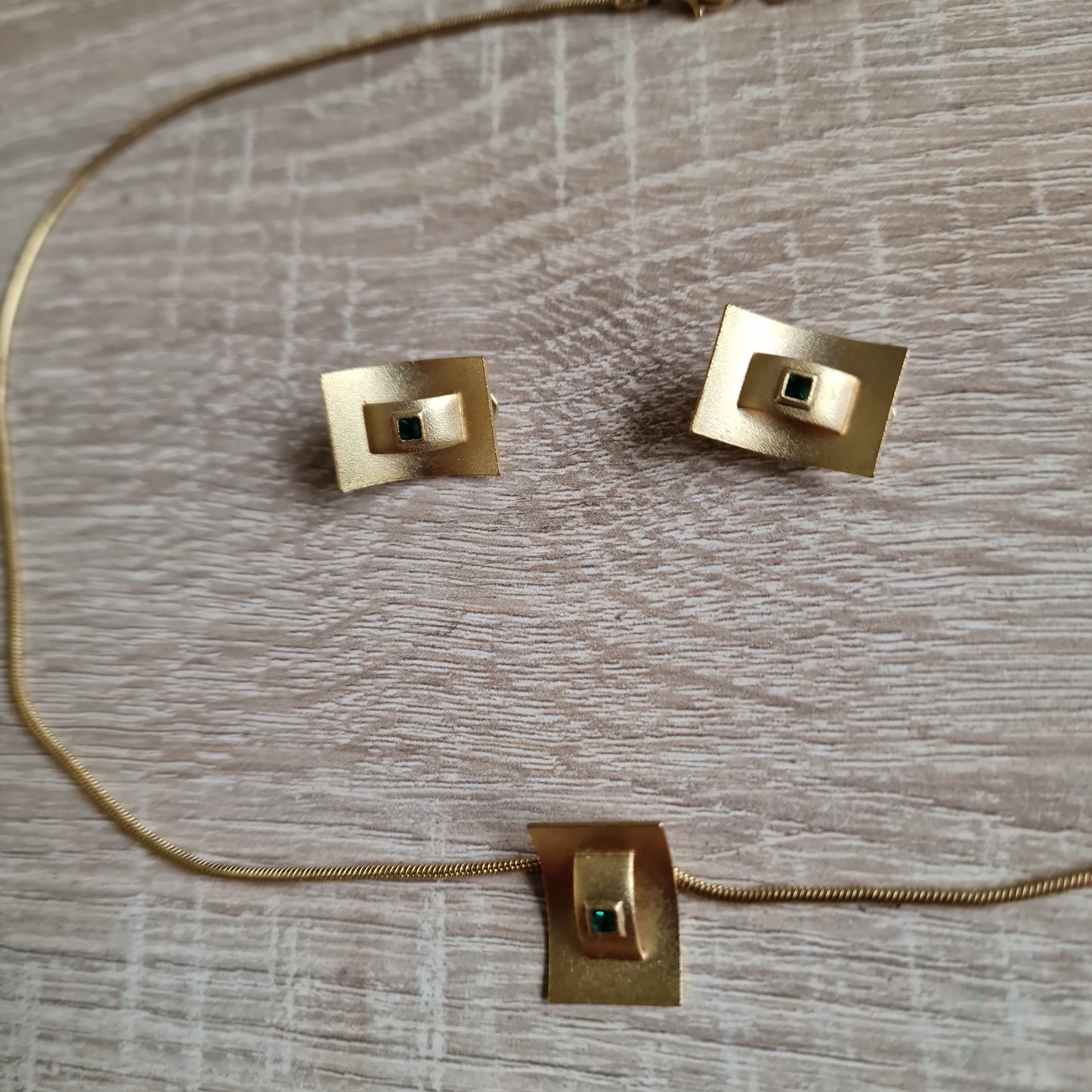 Set ketting en klip oorbellen