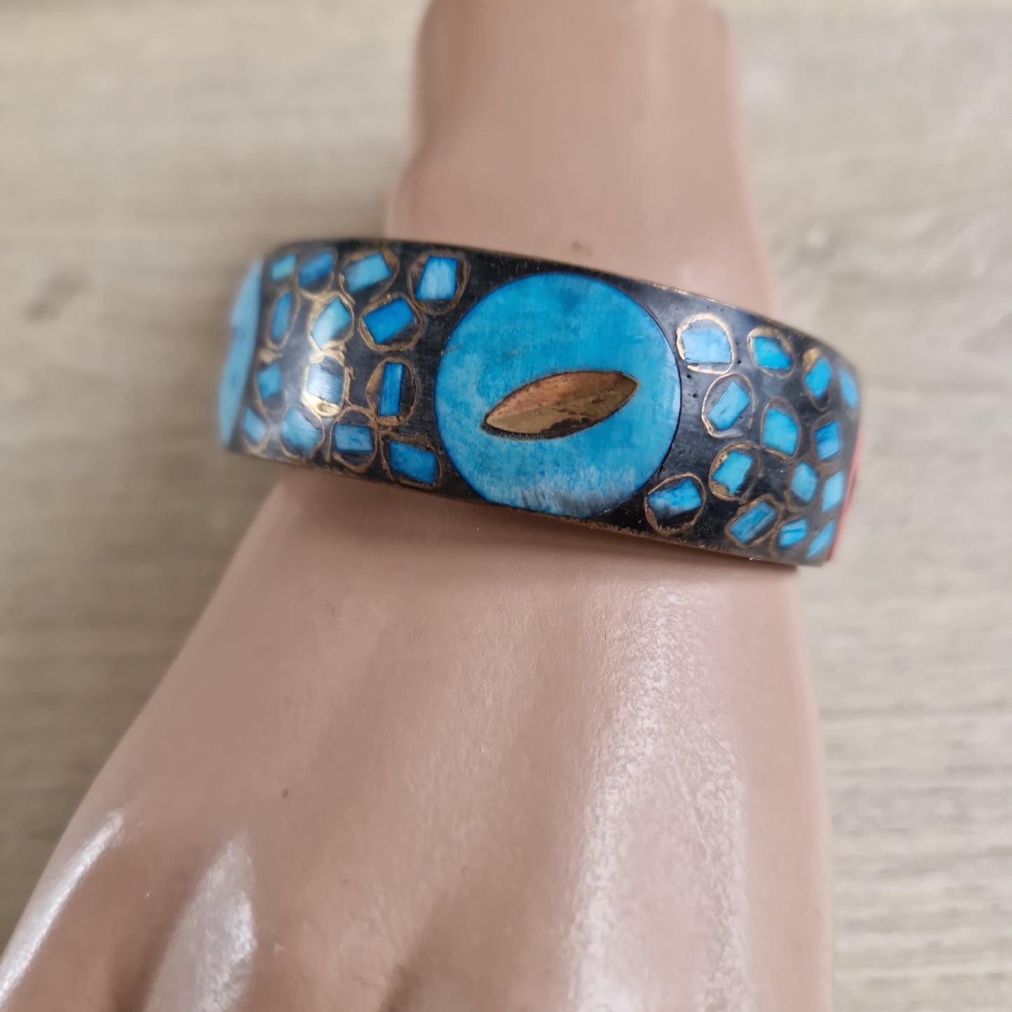 Koperen armband met steentjes