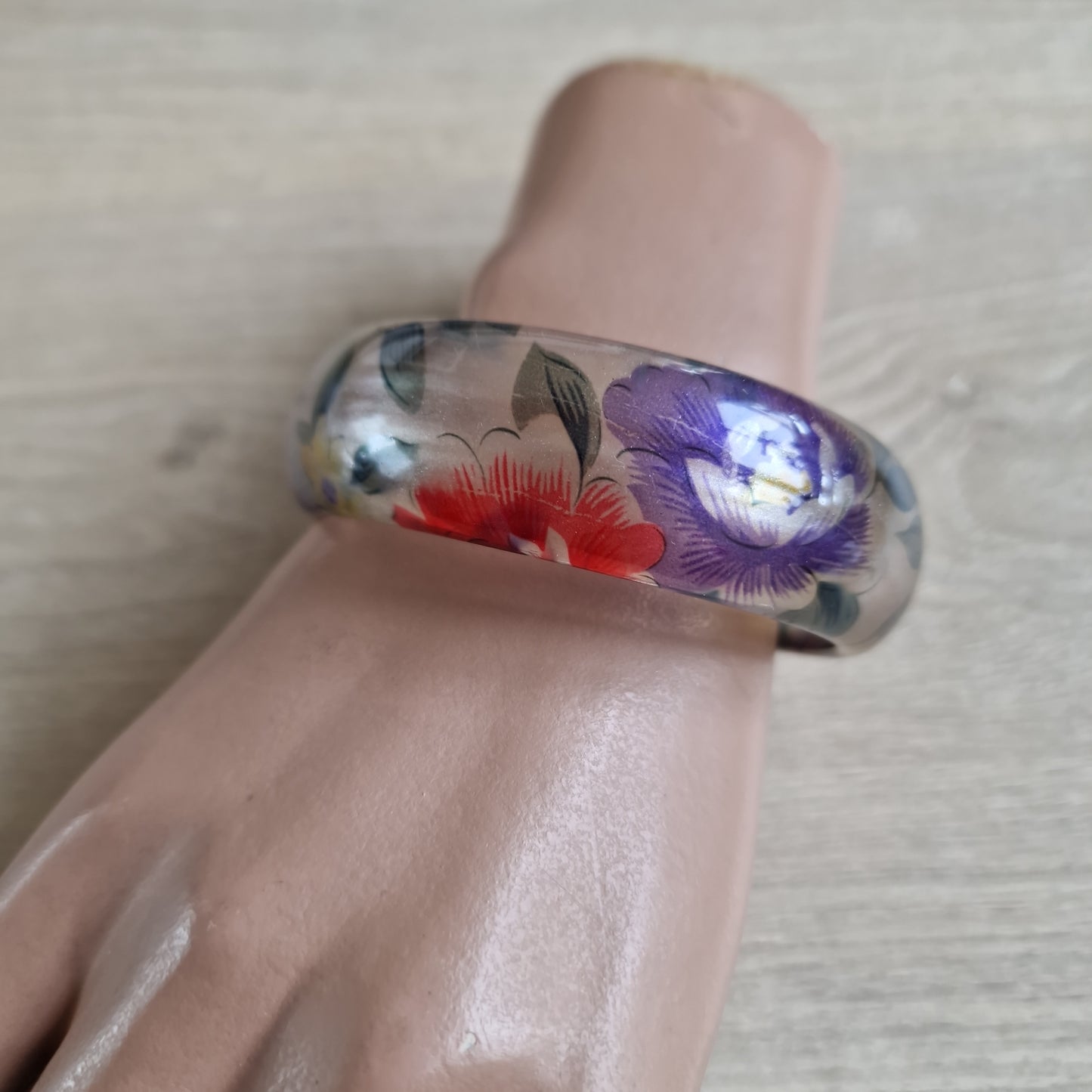 Resin brede bloem armband