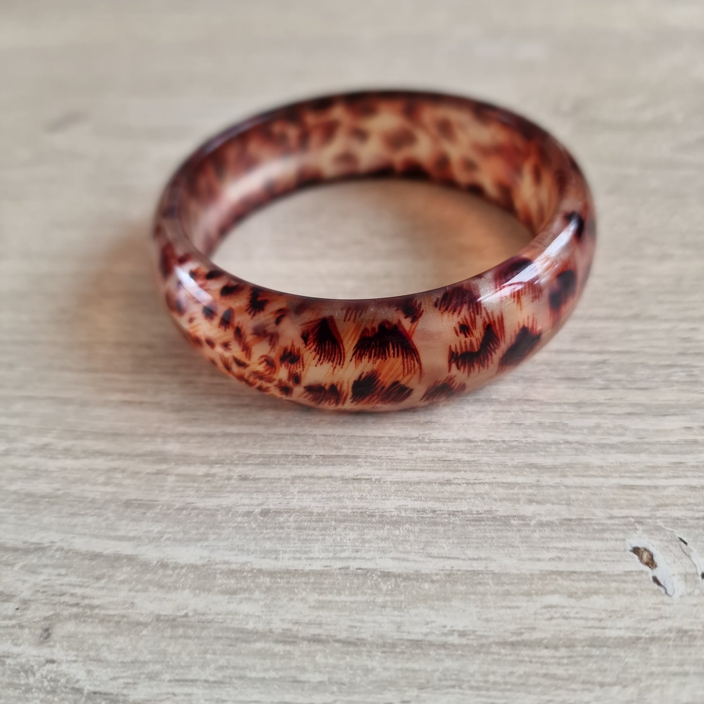 Resin vlekken armband 2